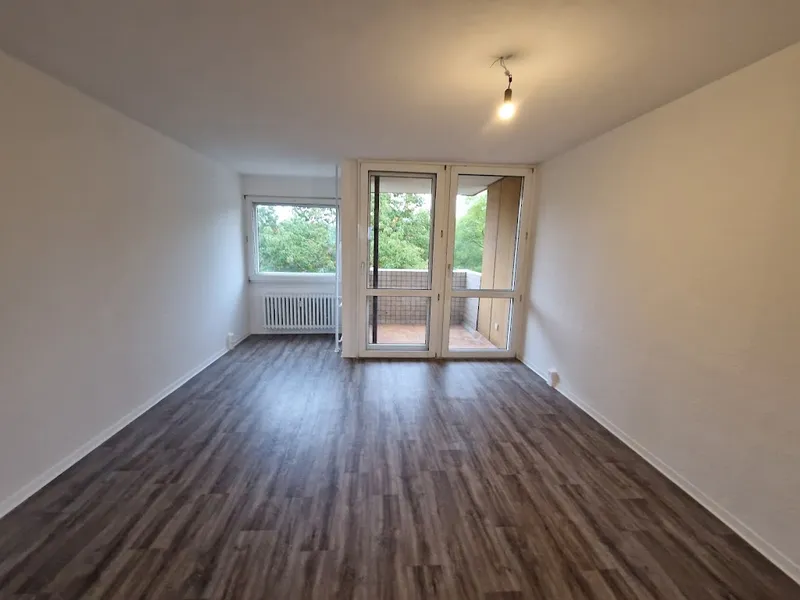 Ab 01.11. frei - mein neues Reich - 2-Zimmer-Wohnung mit Wasserblick in Siemensstadt! — photo 1